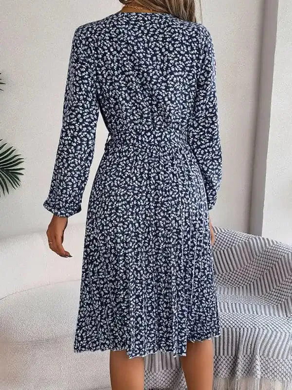 Women’s casual long-sleeved floral large hem pleated dress